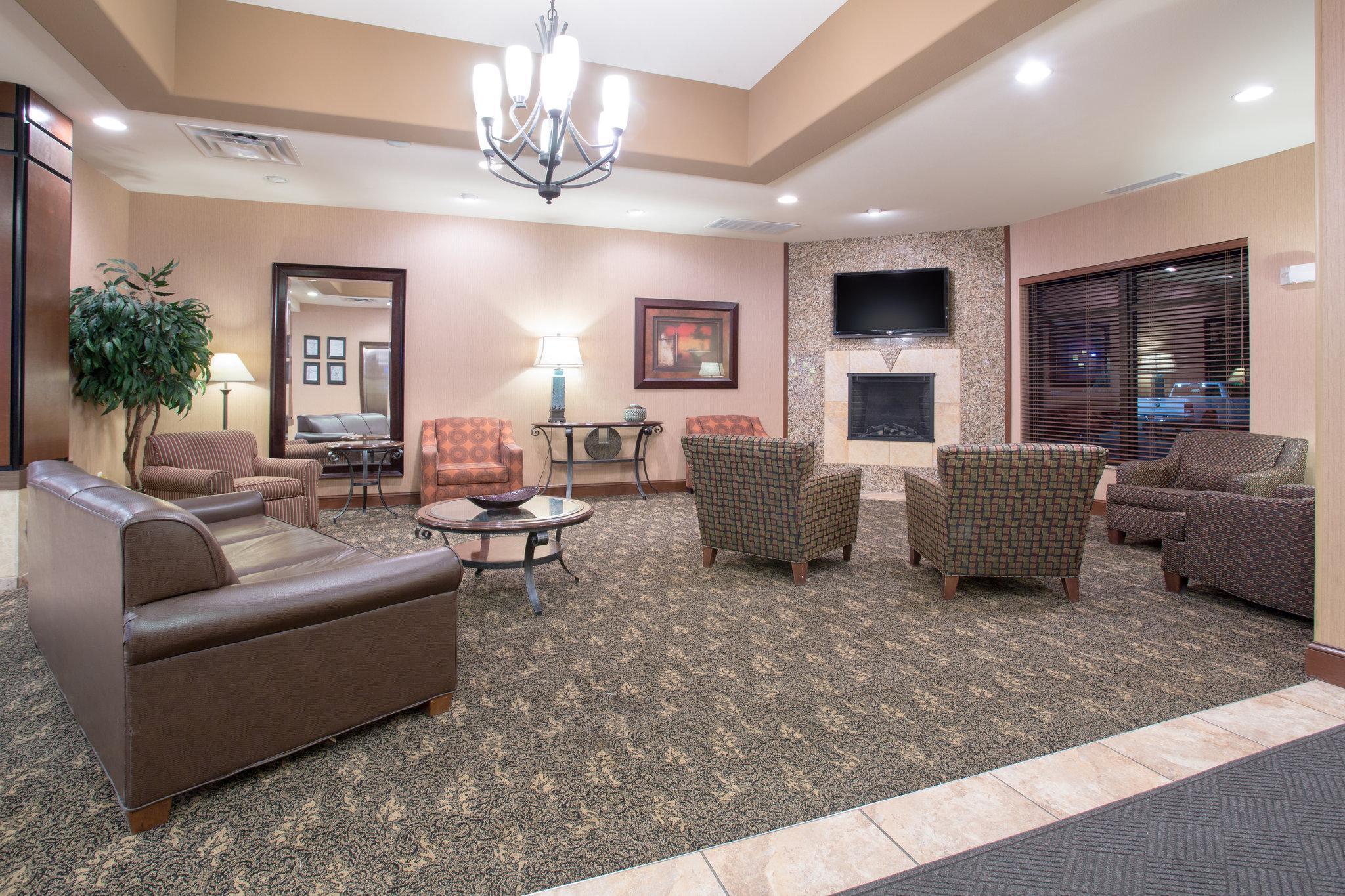 Holiday Inn Express & Suites Pueblo By Ihg Exteriör bild