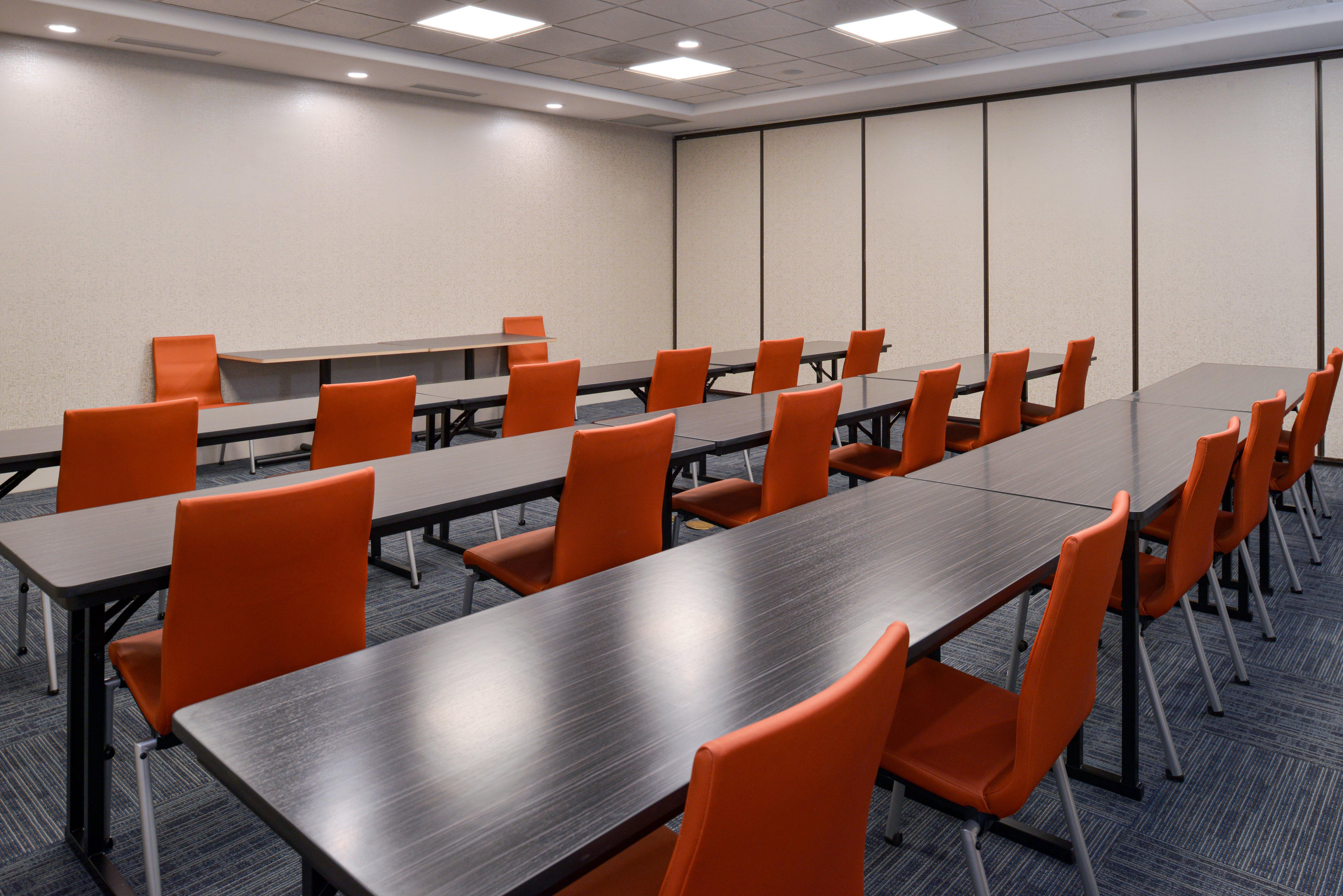 Holiday Inn Express & Suites Pueblo By Ihg Exteriör bild