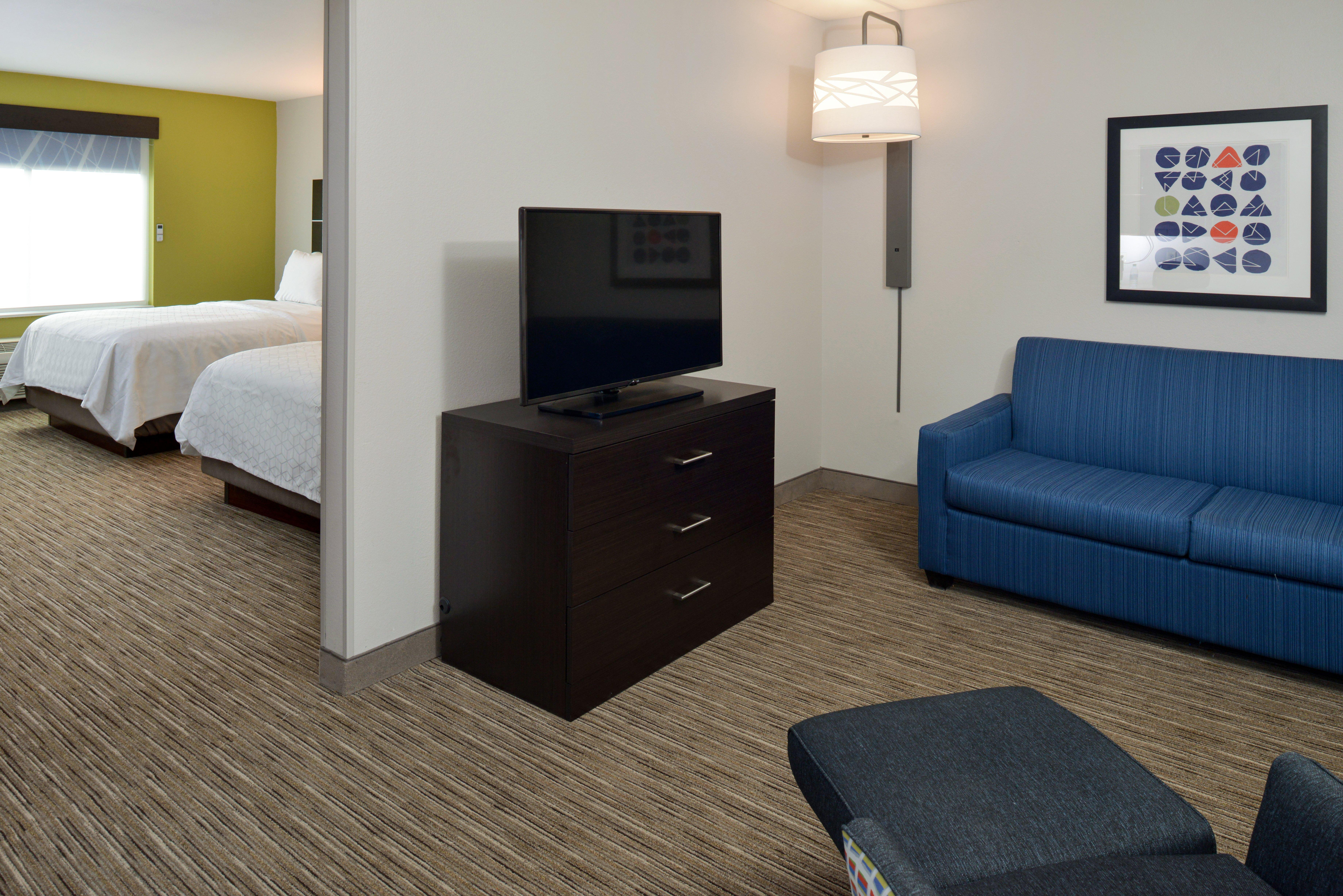 Holiday Inn Express & Suites Pueblo By Ihg Exteriör bild