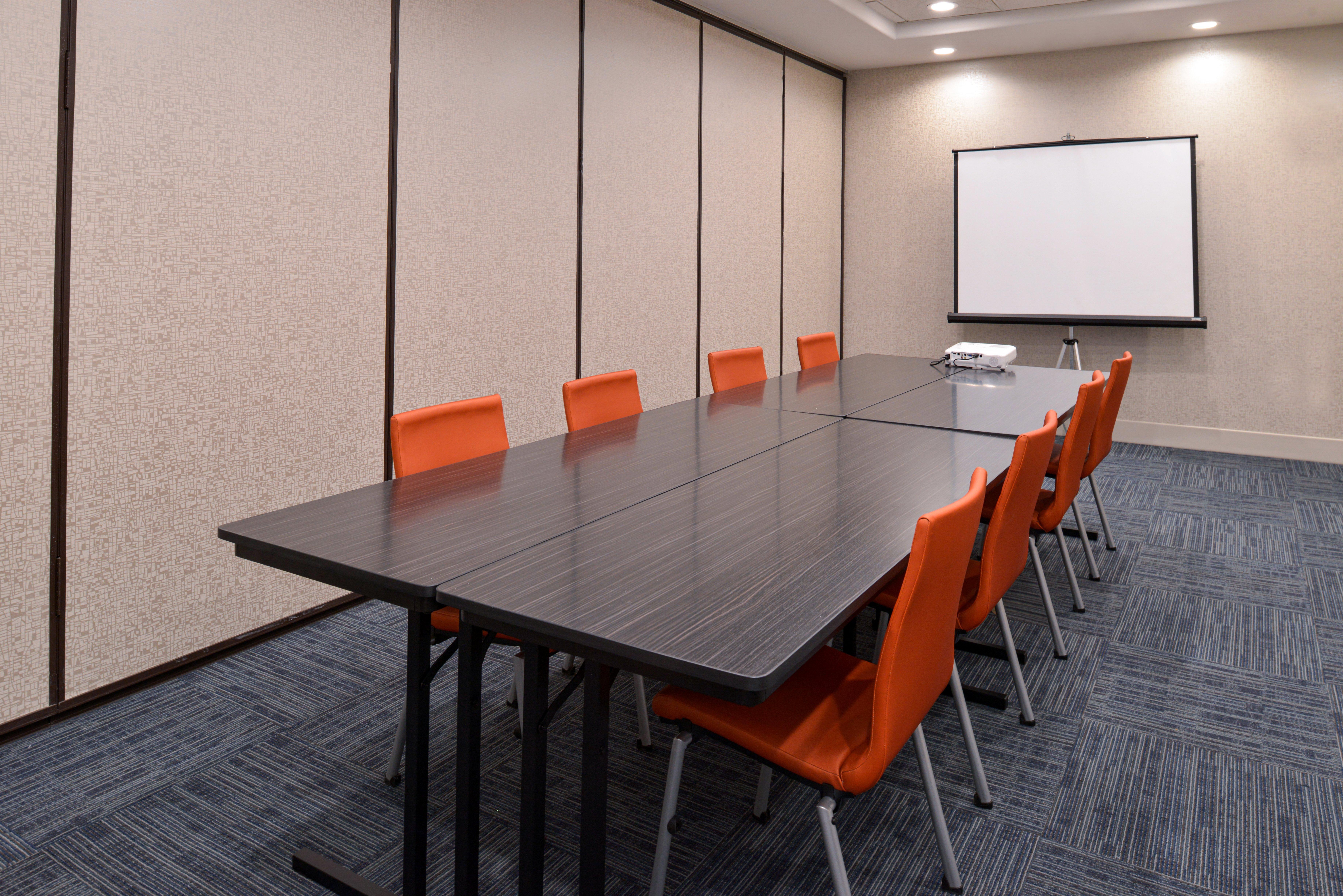 Holiday Inn Express & Suites Pueblo By Ihg Exteriör bild