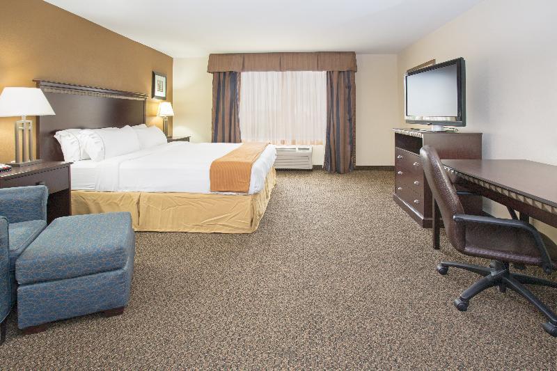 Holiday Inn Express & Suites Pueblo By Ihg Exteriör bild
