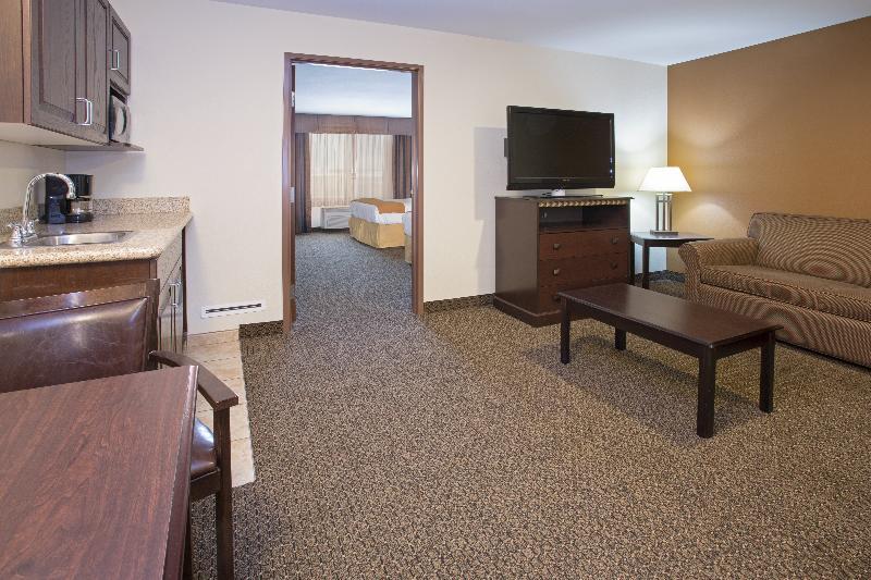 Holiday Inn Express & Suites Pueblo By Ihg Exteriör bild