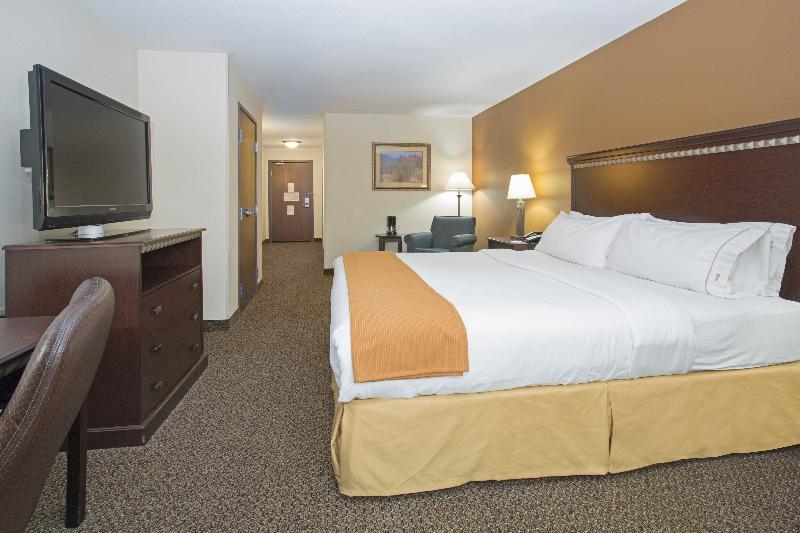 Holiday Inn Express & Suites Pueblo By Ihg Exteriör bild