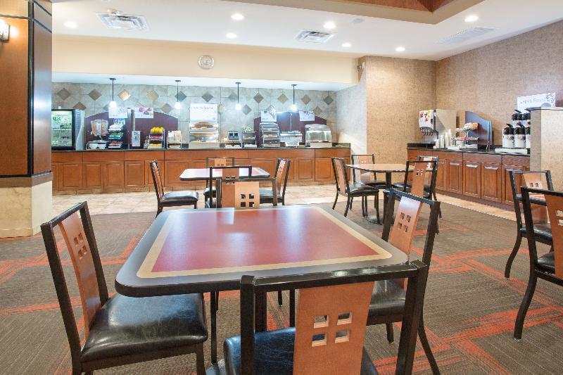 Holiday Inn Express & Suites Pueblo By Ihg Exteriör bild